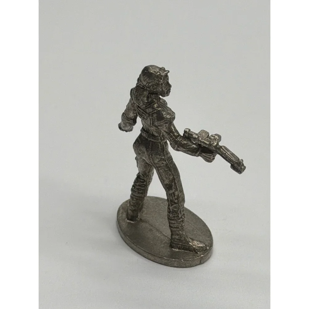 Vintage 2000 Lucasfilm Star Wars‎ Metal Miniature Female Pilot Blaster Figure